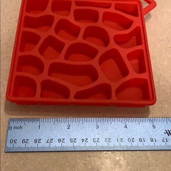 Silicone ice cube trays - Picture 3 of 3